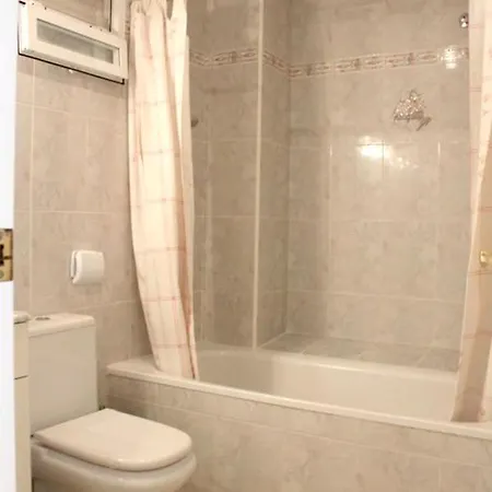 With 3 Bedrooms In With Shared Pool Furnished Terrace And Wifi Calp
